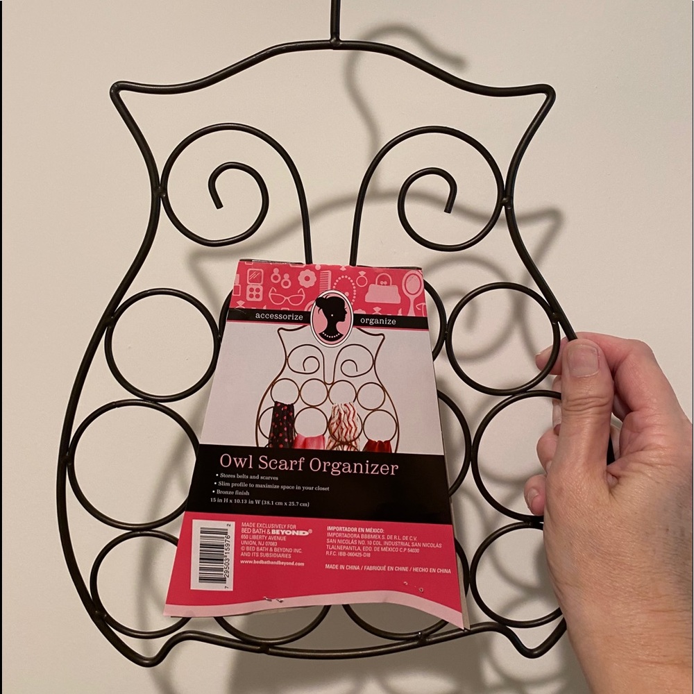 Brand New Owl Scarf Holder